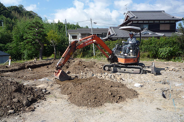 基礎工事の様子／地盤改良