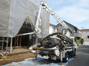 ポンプ車 | 基礎打設